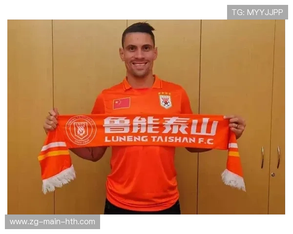 云南玉昆全力引援，徐新与巴乙强援加盟保级阵容