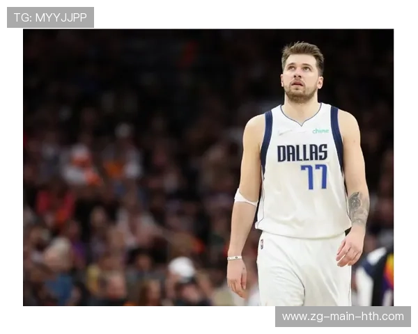 东契奇大角度传球精准命中，独行侠连续得分